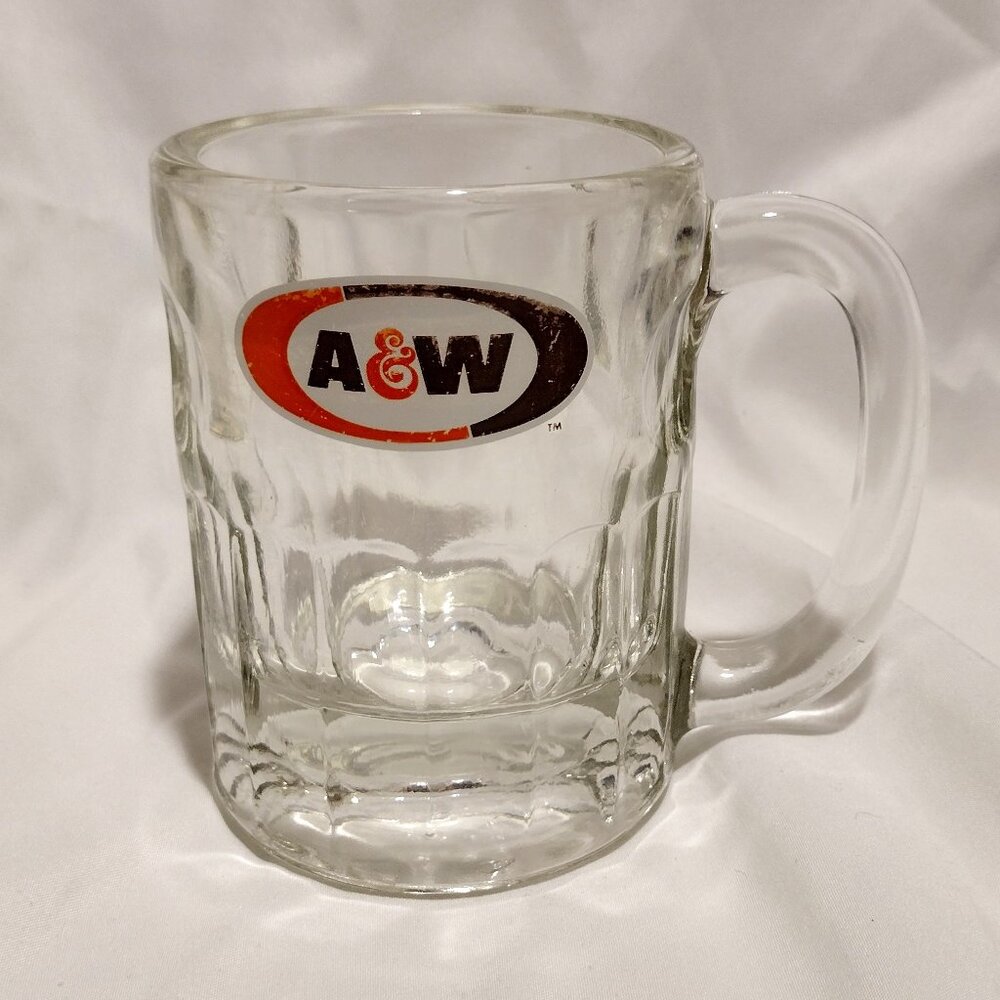 🎬 A & W  Small Glass Mug